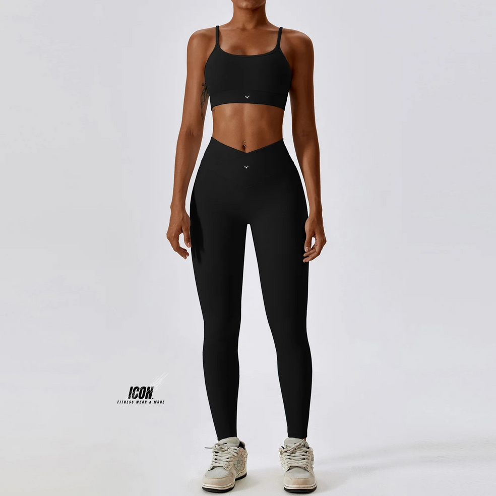 ICON. סט חליפה דגם שירה