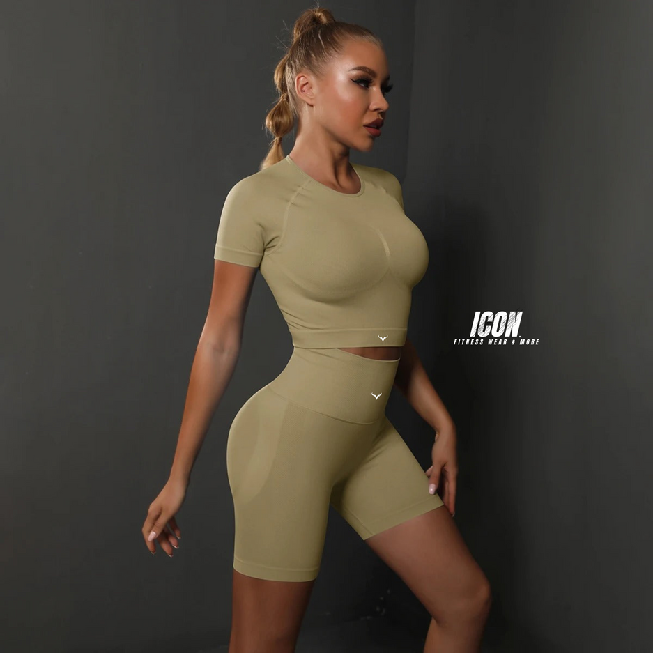 ICON. סט חליפה דגם אוריה